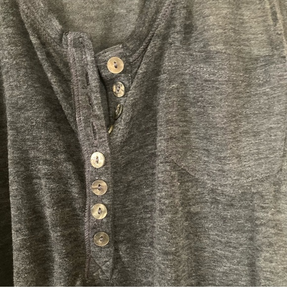 Forever 21 Gray Sleeveless Top Size S - Picture 2 of 5